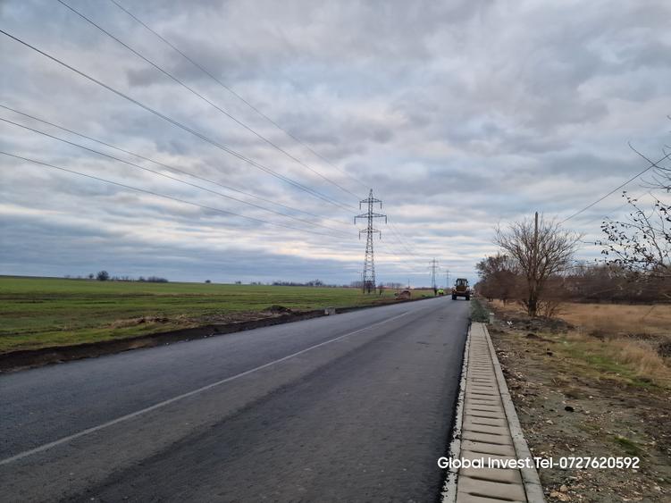 Teren agricol extravilan de 2500 mp, în Corbu