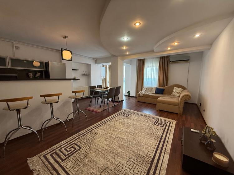 Apartament cu 3 camere decomandat, mobilat în Faleza Nord — fotografia 1