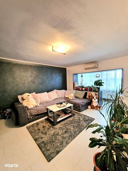 Apartament foarte spatios, 4 camere, 2 bai, 2 balcoane, decomandat - 8
