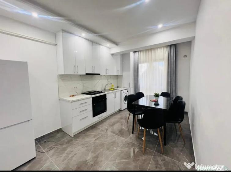 Apartament cu 2 camere semidecomandat în Rădăuți