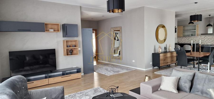 Apartament cu 4 camere semidecomandat, mobilat în Take Ionescu