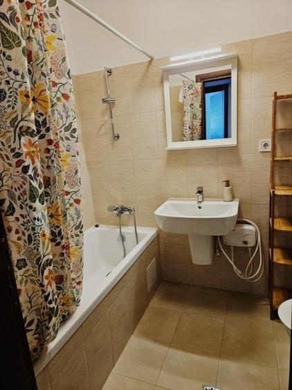 Apartament cu 2 camere decomandat, mobilat în Tineretului