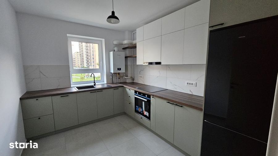 Apartament cu 3 camere decomandat, mobilat în Tractorul