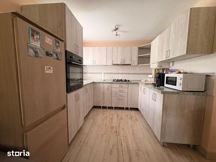 Casă cu 3 camere cu Teren 528 Mp în Central