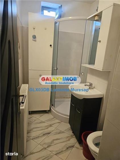 Apartament cu 2 camere semidecomandat în Micro 6