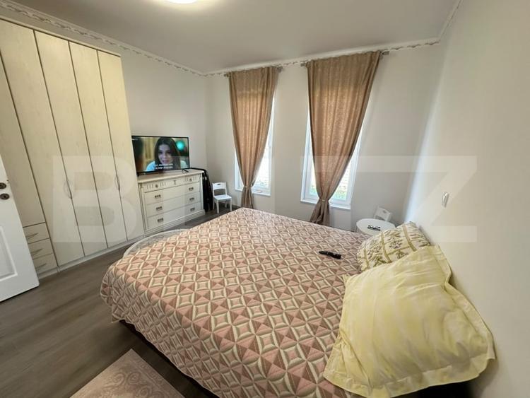 Casă individuală cu 9 camere cu Piscina în Sud