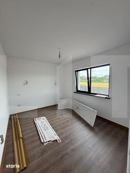 Casă cu 3 camere cu Teren 1250 Mp în Central