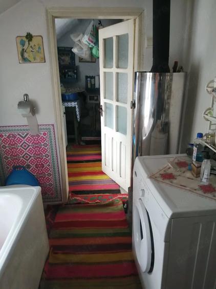 Casă cu 4 camere cu Teren 2290 Mp în Central