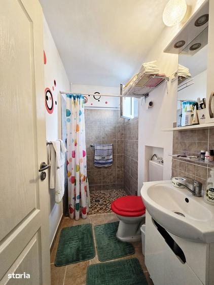 Apartament cu 2 camere decomandat în Bujac