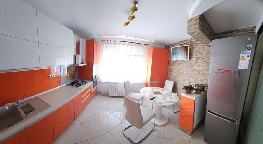 Apartament cu 3 camere decomandat în Găvana