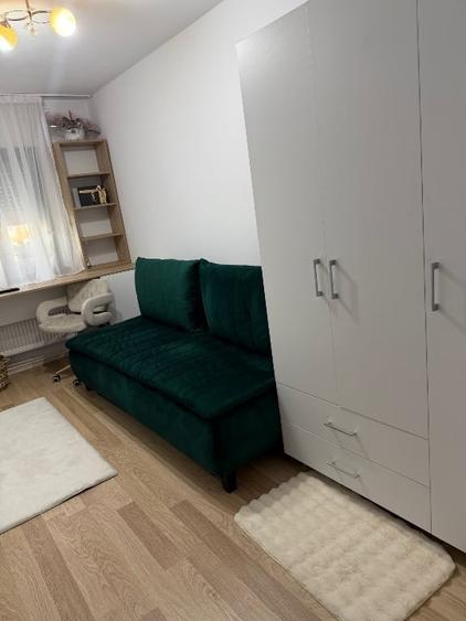 Apartament cu 2 camere decomandat, mobilat în 9 Mai