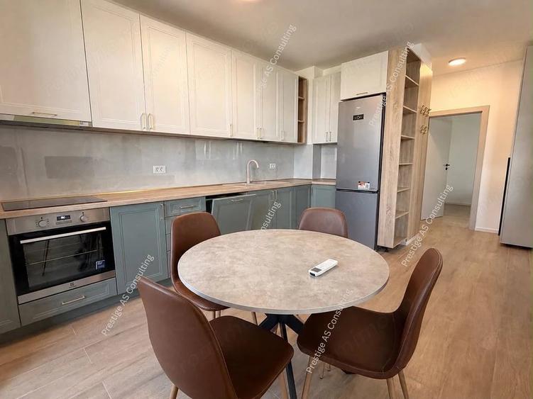 Apartament cu 2 camere decomandat în Torontalului