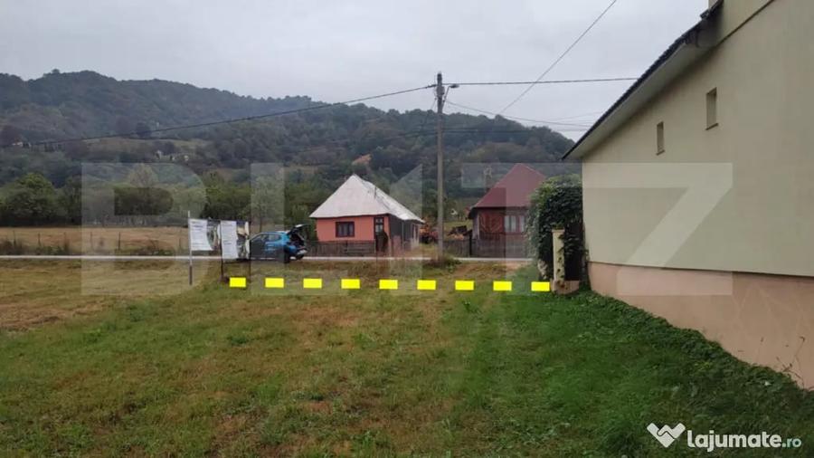 Teren de 1400 mp, în Central