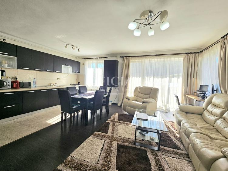 Apartament cu 2 camere semidecomandat, mobilat în Florești