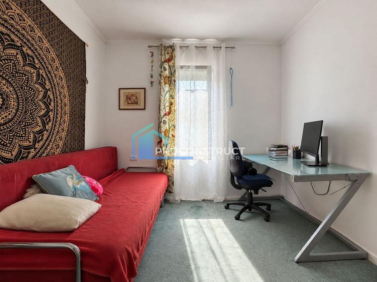 Duplex cu 4 camere cu Canalizare în Dumbrăvița
