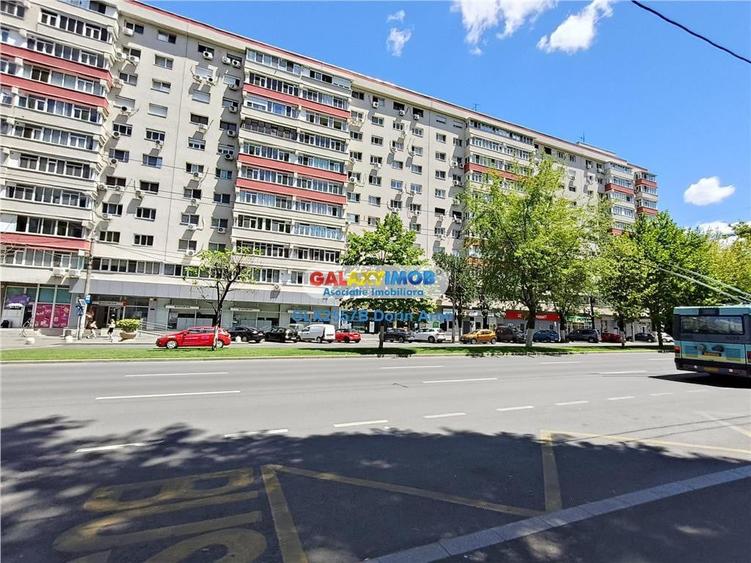 Spațiu comercial, de 1,823 mp, în Central
