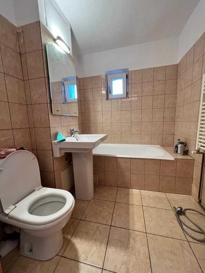 Decomandat, 3 camere, 2 balcoane, etaj3/4,Sarari - 6