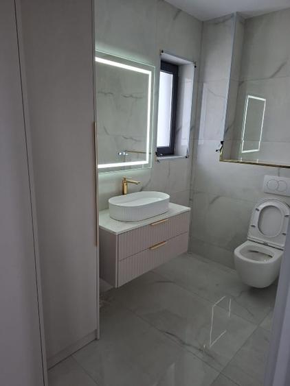 Casă individuală cu 4 camere cu Canalizare în Berceni