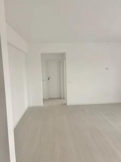 Apartament cu 2 camere semidecomandat în Sud