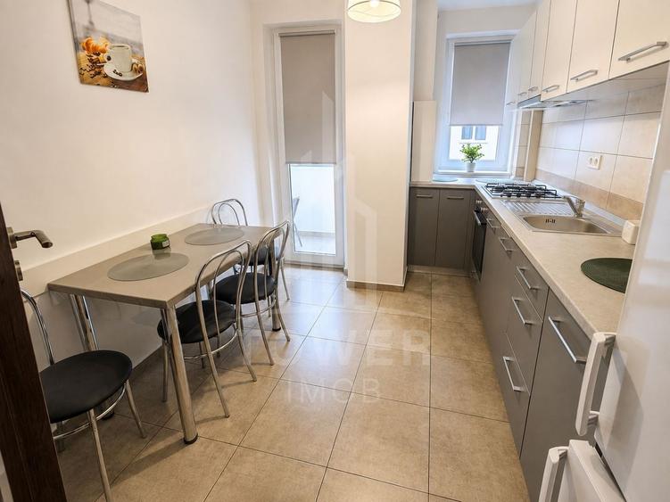 Apartament cu 2 camere decomandat, mobilat în Turnișor