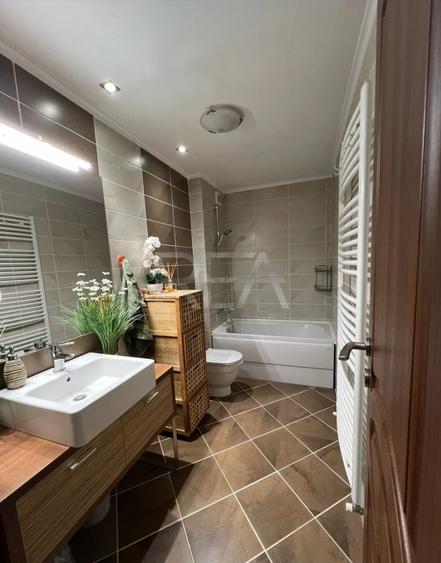 Apartament cu 3 camere decomandat, mobilat în Pantelimon