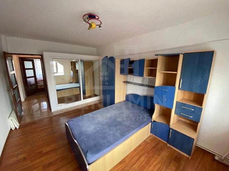 Apartament cu 3 camere decomandat în Lăpuș Argeș