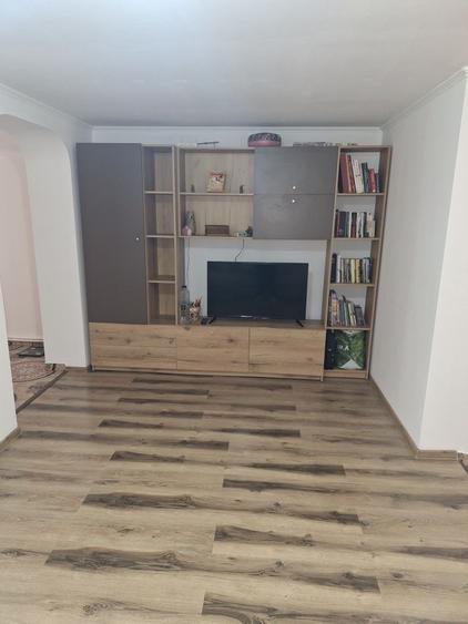 Casă cu 4 camere în Pângărați
