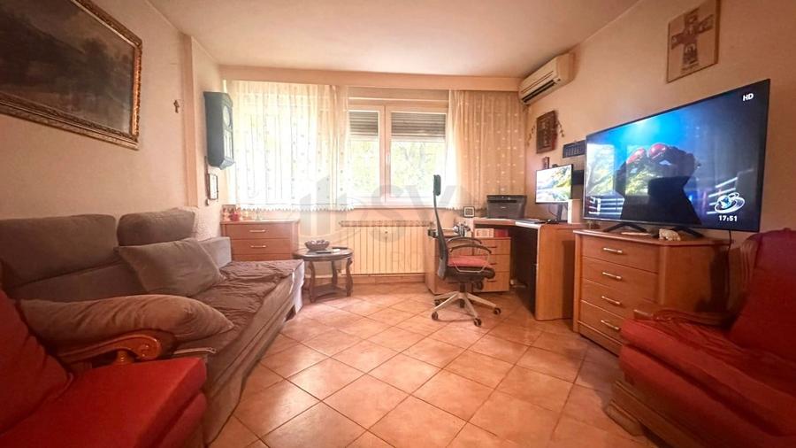 Apartament cu 2 camere decomandat, mobilat în Sala Palatului