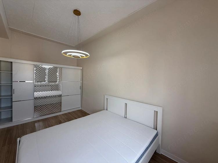 Apartament cu 3 camere semidecomandat în Ultracentral