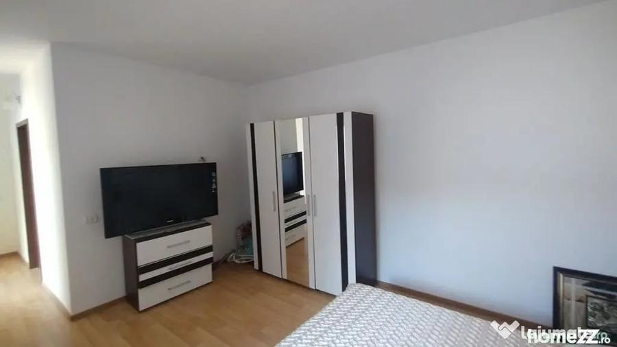 Casă cu 5 camere cu Teren 270 Mp în Tomis Mall