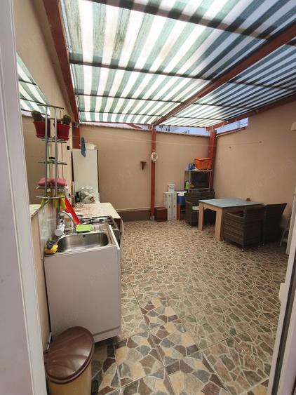 Casă cu 3 camere cu Canalizare în Tomis II