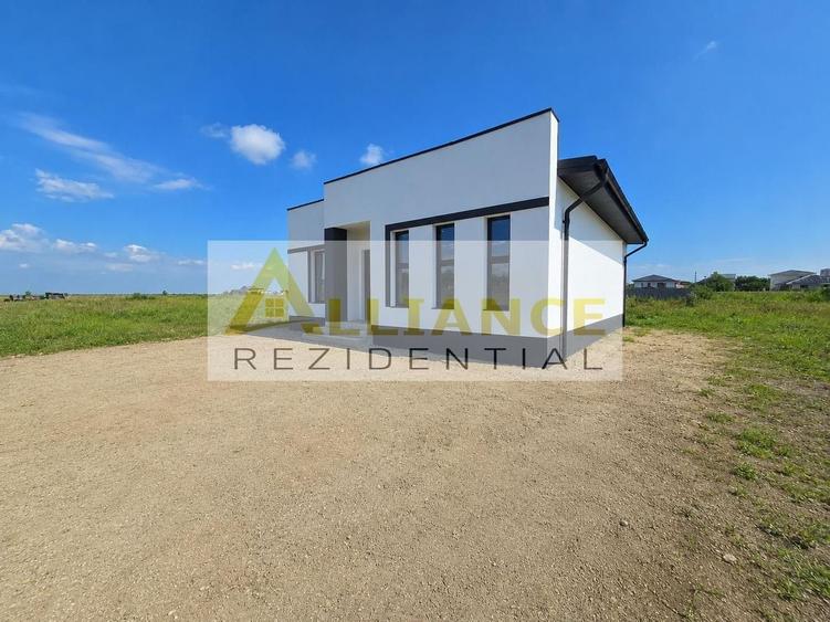 Casă cu 4 camere cu Canalizare în Berceni