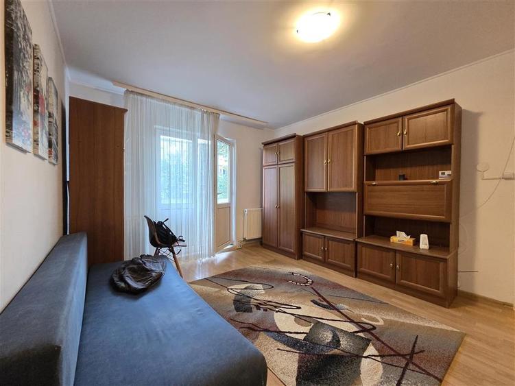 Apartament cu 2 camere semidecomandat în Tătărași
