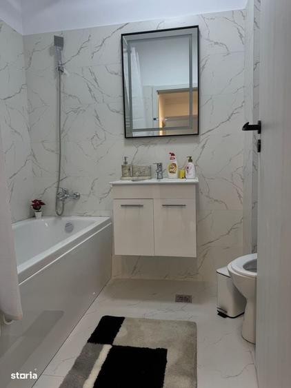 Apartament cu 2 camere decomandat în Roșu