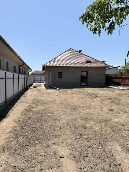 Casă cu 2 camere în Central
