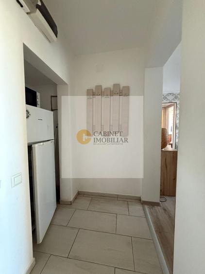 Apartament cu 2 camere semidecomandat, mobilat în Calea Victoriei