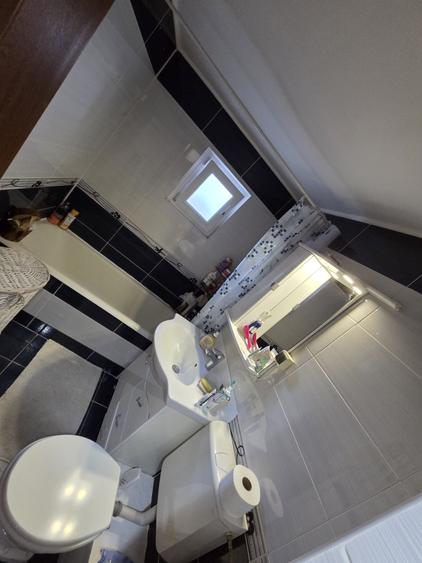 Apartament cu 3 camere decomandat în Dorobanți 2