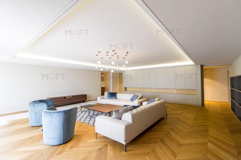 Apartament cu 4 camere decomandat, mobilat în Primăverii