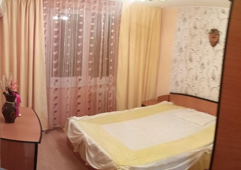 Apartament cu 3 camere decomandat în Obor