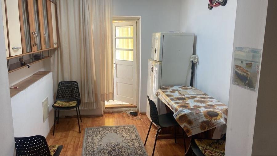 Apartament cu 2 camere decomandat în 9 Mai