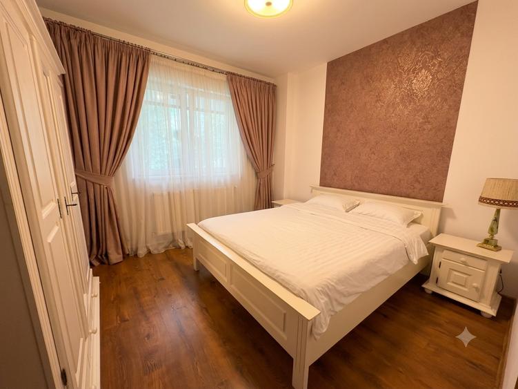 Apartament cu 3 camere decomandat în Popești-Leordeni