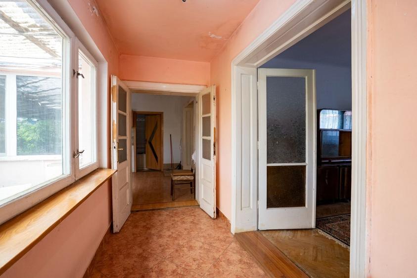 Casă individuală cu 2 camere cu Canalizare în Rogerius