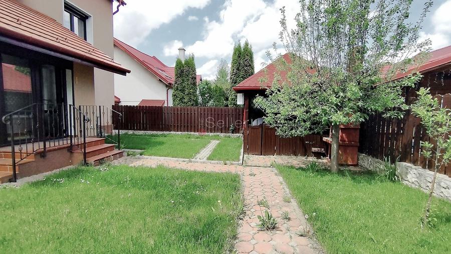 Casă individuală cu 5 camere cu Canalizare în Bunloc