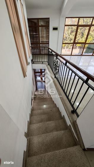 Spațiu comercial, de 90 mp, în Central