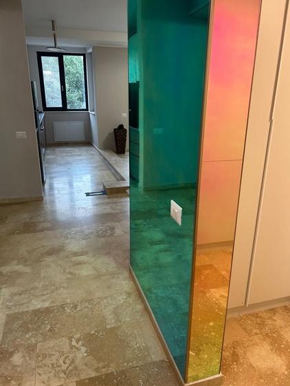 Apartament cu 2 camere decomandat, mobilat în Far