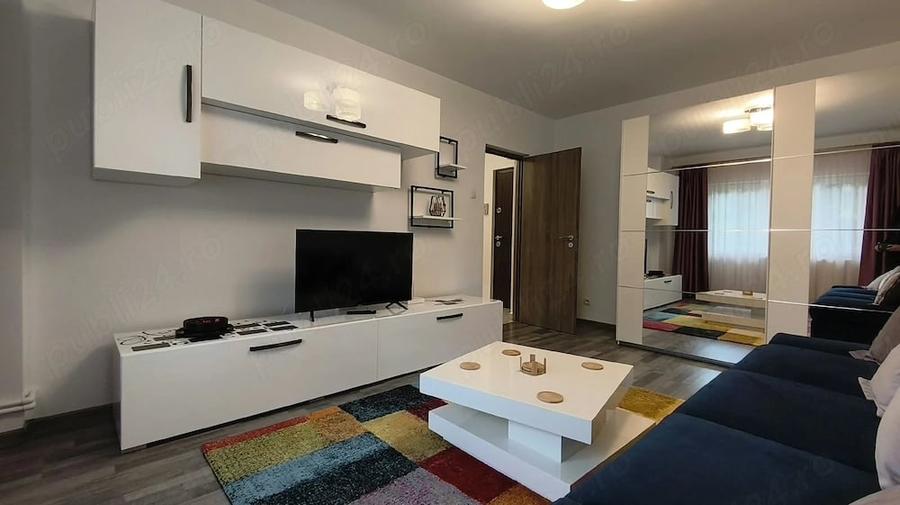 Apartament cu 2 camere decomandat în Ultracentral