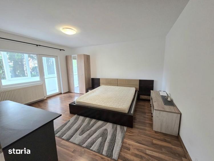 Apartament cu 4 camere decomandat, mobilat în Mărăști
