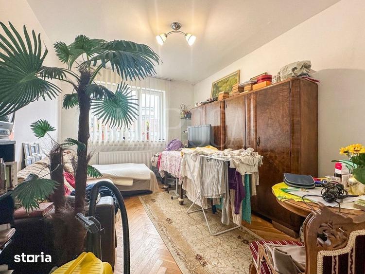 Apartament cu 3 camere decomandat în Plopilor