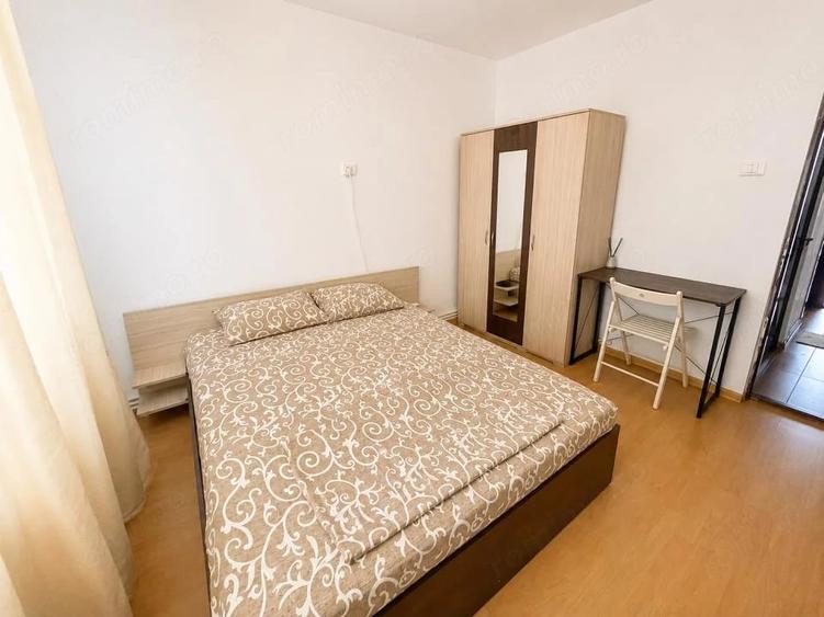 Apartament cu 4 camere semidecomandat în Tomis Nord