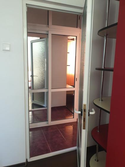 Apartament cu 2 camere în Piața Veche